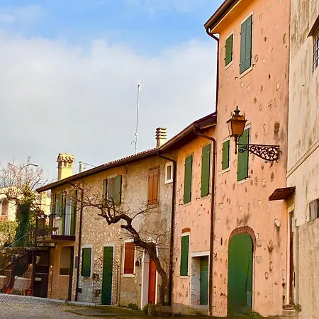 Antico Borgo San Zeno Апартаменты *